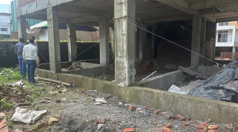 अवैध निर्माण पर एमडीडीए की सख्त कार्यवाही, बहुमंजिले भवन को किया सील