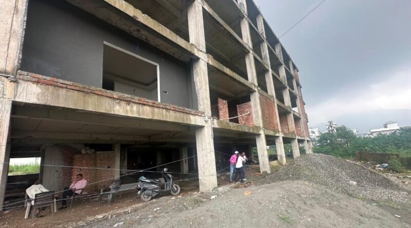 देहरादून में एमडीडीए की बड़ी कार्रवाई, कई अवैध भवन सील