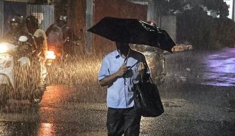 उत्तराखंड में बारिश का यलो अलर्ट, गरज-चमक के साथ पर्वतीय जिलों में हल्की से मध्यम बारिश की संभावना