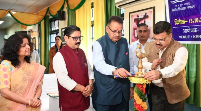 कैबिनेट मंत्री गणेश जोशी ने केंद्रीय विद्यालय देहरादून में आयोजित 36वीं युवा संसद प्रतियोगिता का किया शुभारंभ