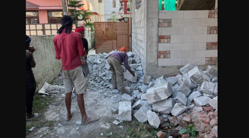 एमडीडीए की बड़ी कार्रवाई– कांवली रोड पर अवैध व्यावसायिक निर्माण ध्वस्त