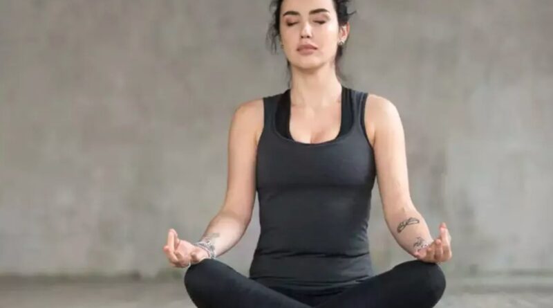 तनाव और चिंता से राहत पाने के 5 आसान योगासन