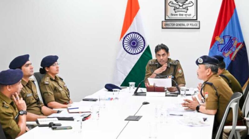 एडीजी कानून व्यवस्था ने गढ़वाल और कुमाऊं रेंज के वरिष्ठ पुलिस अधिकारियों के साथ की समीक्षा बैठक