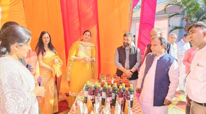 महिलाओं को ₹1.10 लाख तक का ऋण बिना गारंटी के दिया जाएगा- डॉ. धन सिंह