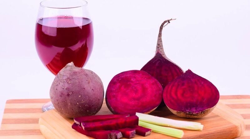 सेहत के लिए फायदेमंद चुकंदर, लेकिन इन लोगों के लिए बन सकता है नुकसानदेह